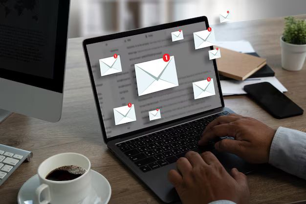 Building an Email and Direct Mail Hybrid Campaign